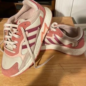 Women adidas shoes size 7.5